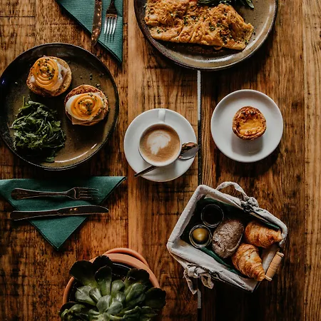 Selina Secret Garden * ליסבון