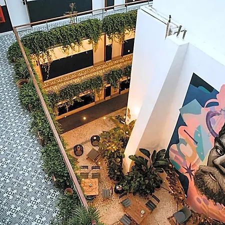 Secret Patio Albergue Lisboa