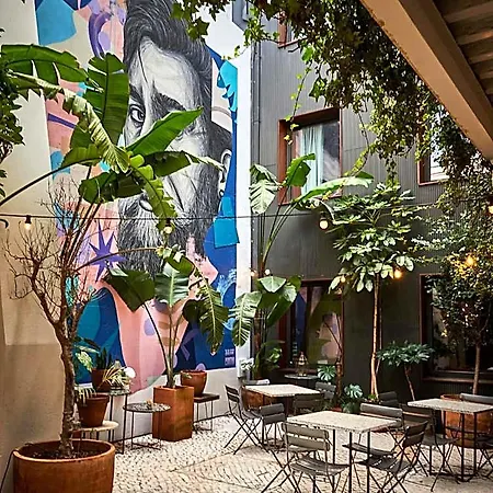 Albergue Secret Patio Lisboa