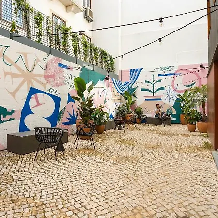 Secret Patio Хостел *