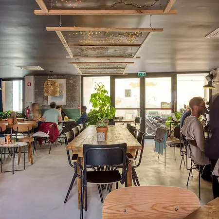 Secret Patio Хостел *