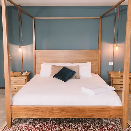 Selina Secret Garden Hostel Lisbon