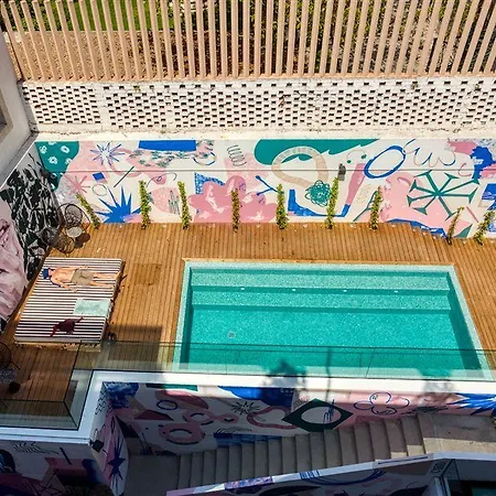 Хостел Secret Patio Лиссабон