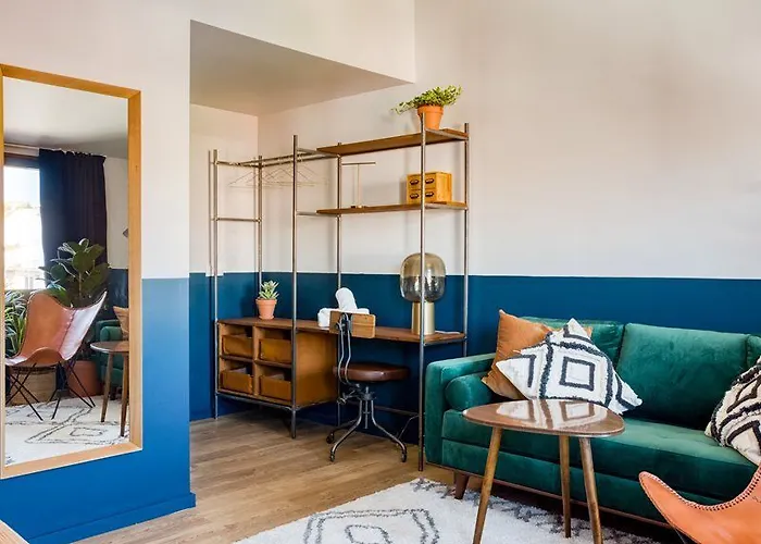 Secret Patio Hostal *