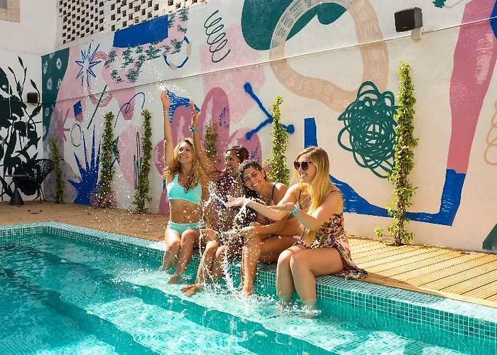 Secret Patio Albergue Lisboa