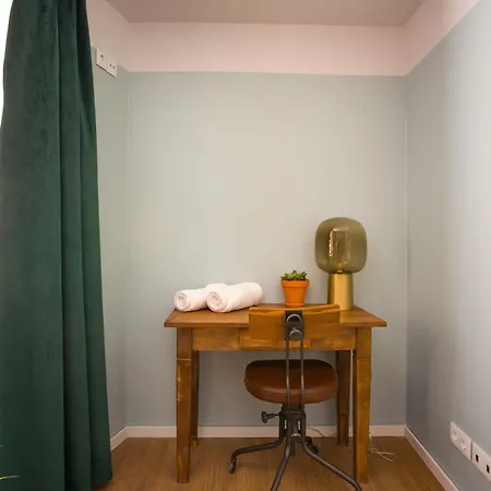 بيت شباب Selina Secret Garden