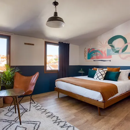 Selina Secret Garden بيت شباب Lisboa